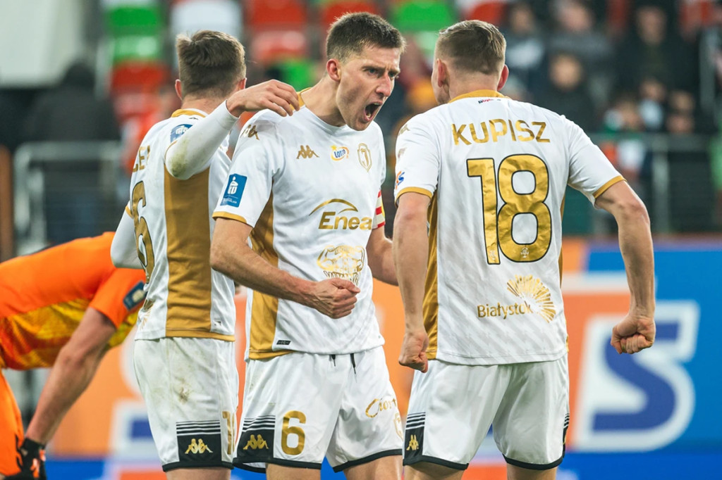 Pogoń Szczecin - Jagiellonia Białystok typy, prognozy i kursy (09.11.2025)