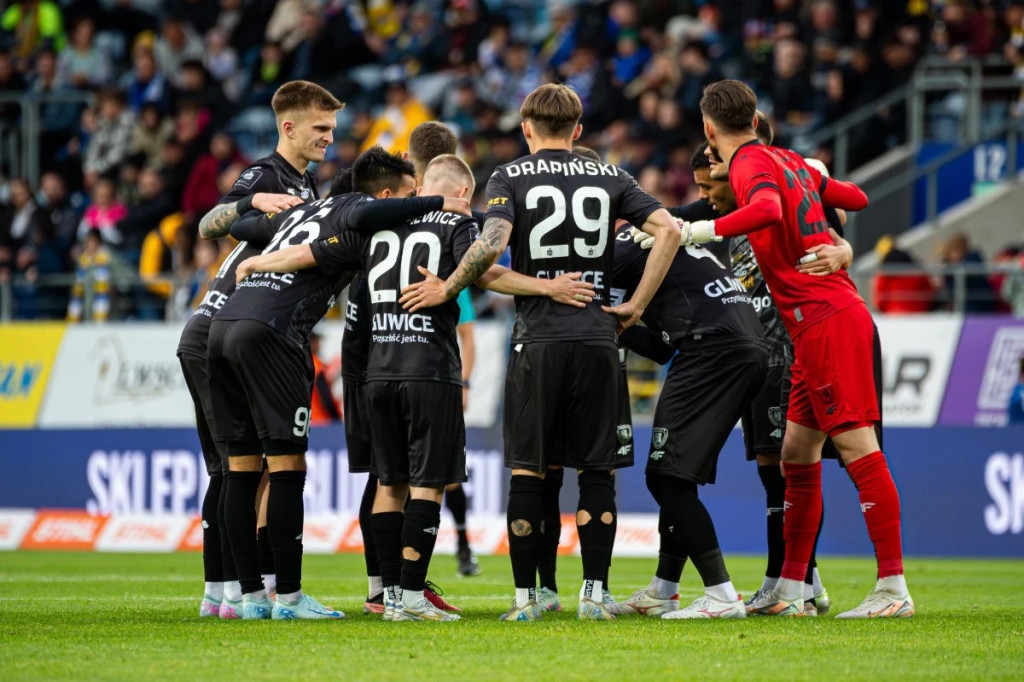 Zapowiedź meczu Piast Gliwice – Legia Warszawa. Transmisja, kto sędzią, skład i inne informacje (22.08.2026)