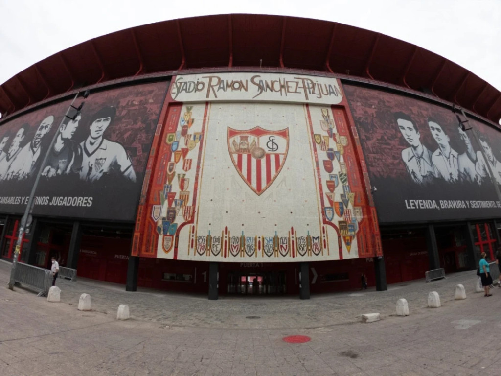 Sevilla FC – FC Barcelona zapowiedź meczu. Transmisja, godzina, data i sędziowie (19.09.2026)